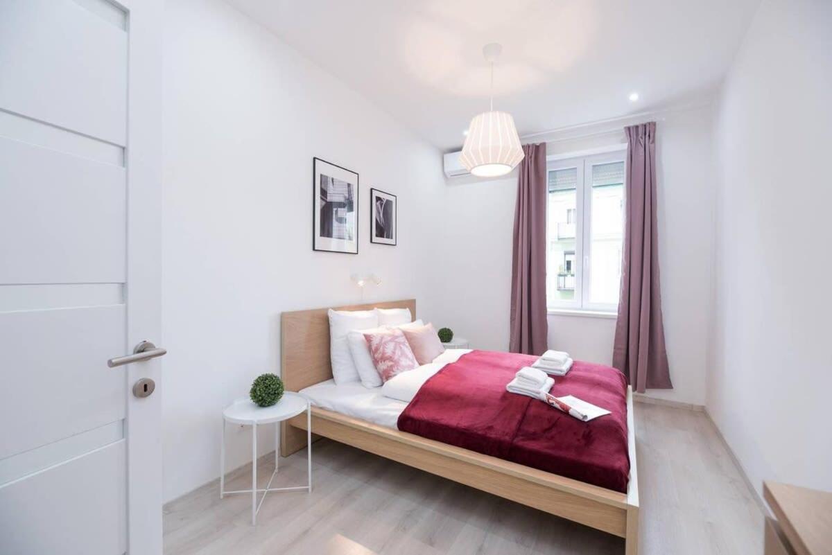 Trendy Central Apartment At Castle Budapest Exterior photo